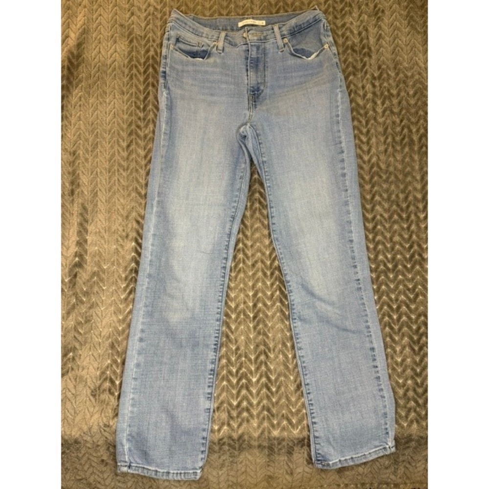Levis Classic Straight Leg Jeans Womens 6 Light Wash Denim Stretch Mid Rise 0021